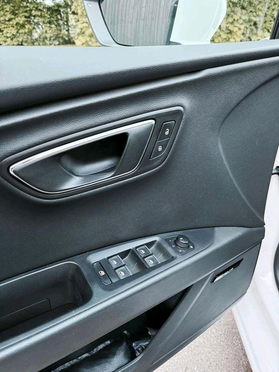 Seat Leon 2015 — photo 9