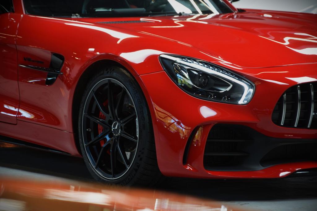 Mercedes-Benz AMG GT R