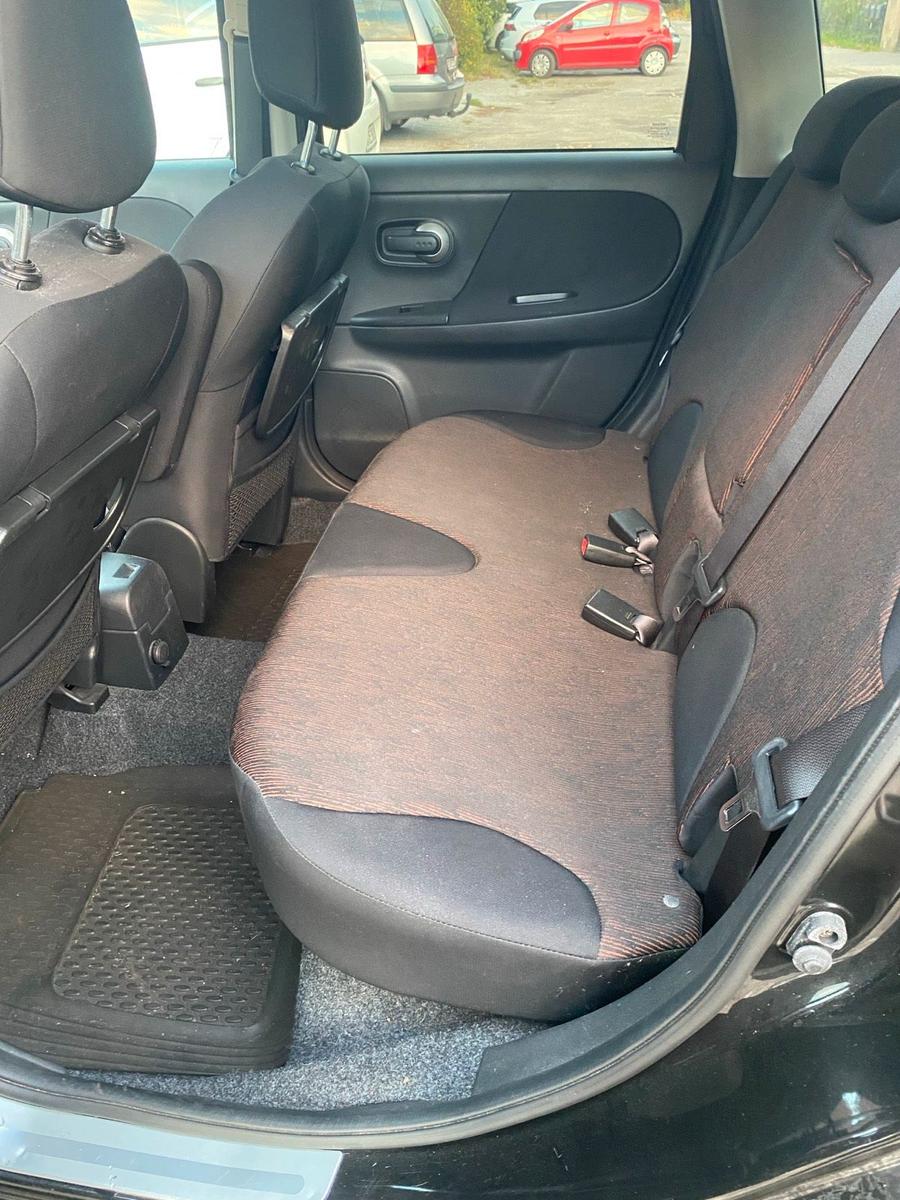 Nissan Note 2009 — photo 8