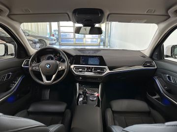 Fahrzeugabbildung BMW 320d Sport Line Stop&Go LiveCockpt+ Kamera HiFi
