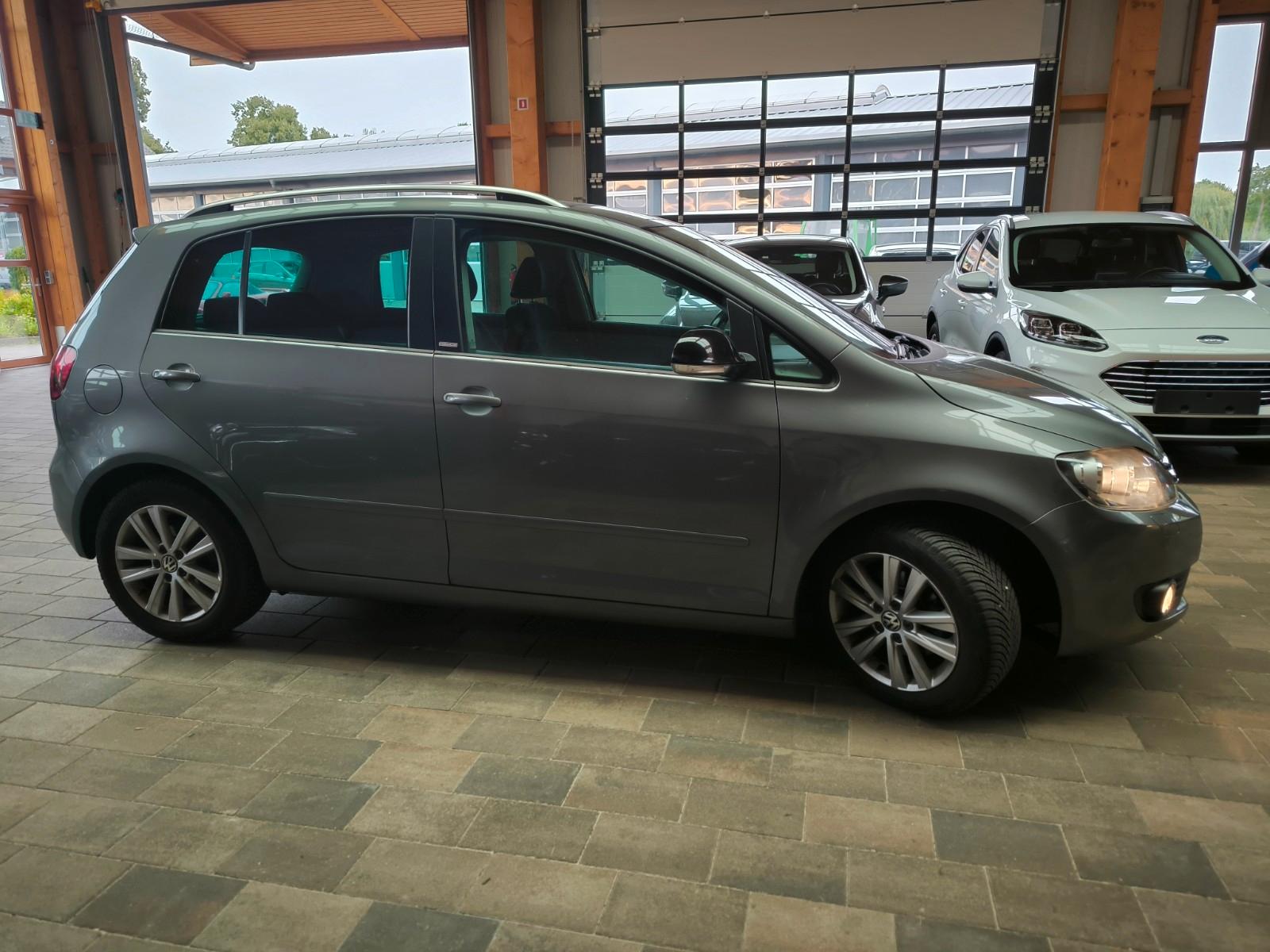 Volkswagen Golf Plus 1.2 TSI Style, AHK, SHZ,GRA,GJR,2xPDC