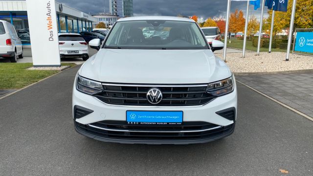 VW Tiguan (Bild 7 von(14)