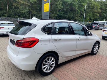 BMW 218 - 10