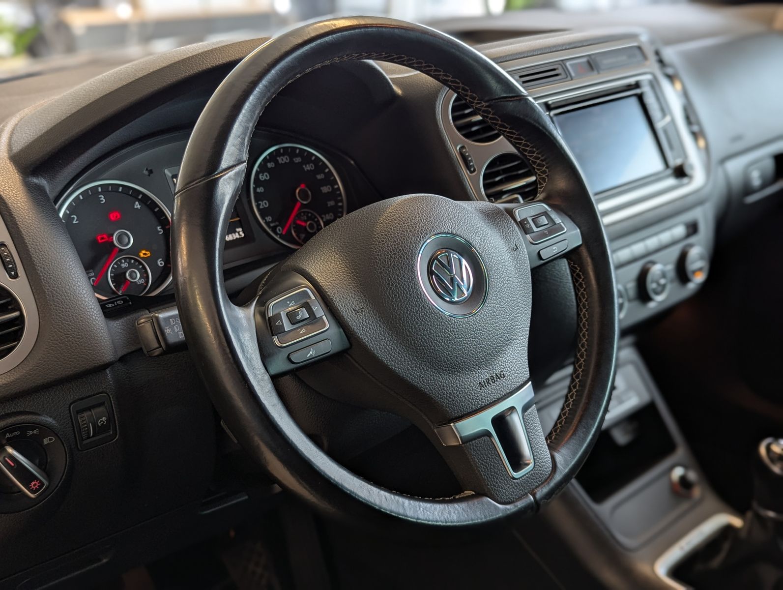 VW Tiguan Lounge Sport & Style 4M Kamera StHz. AHK - Image 20
