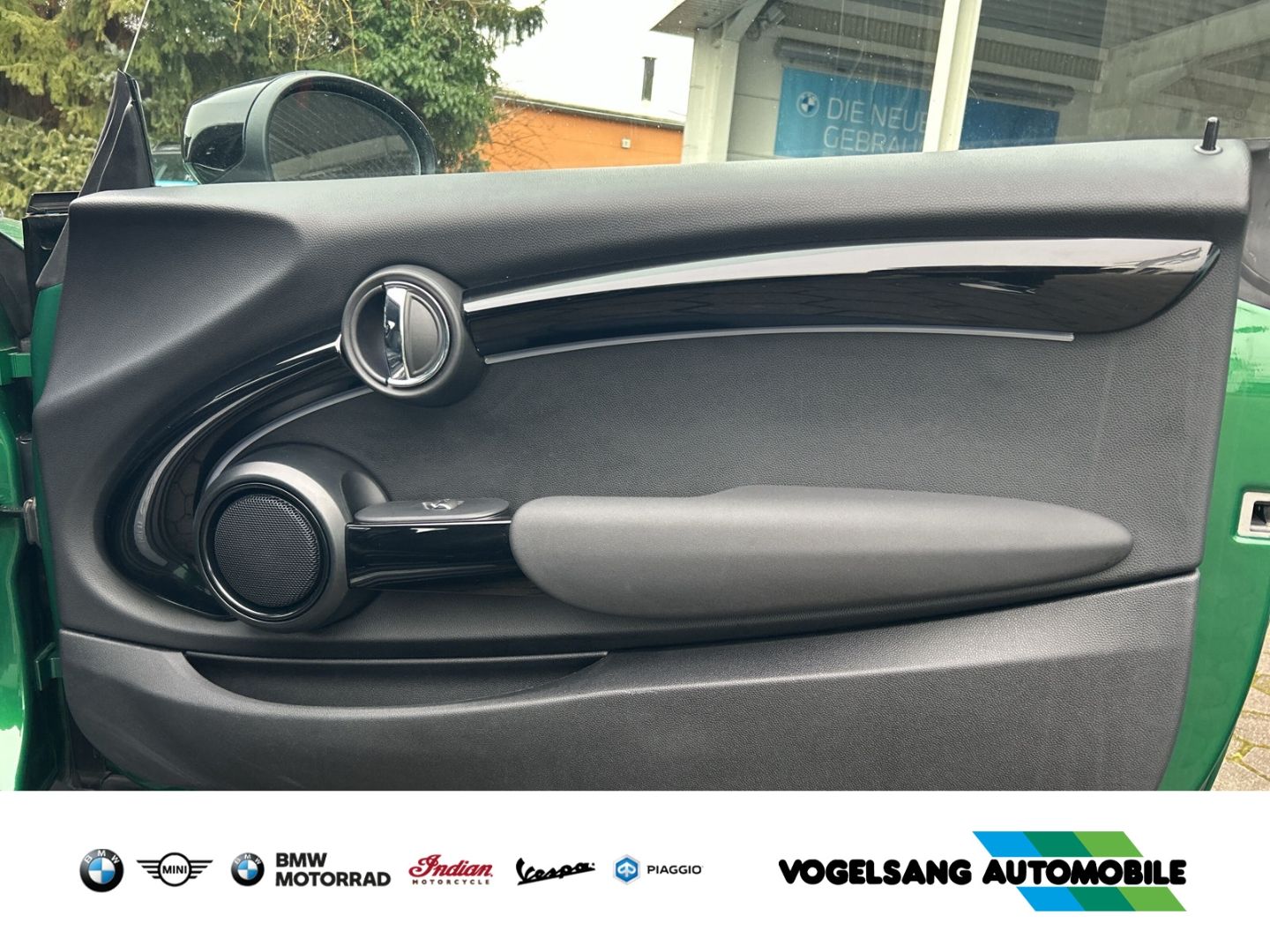 Fahrzeugabbildung MINI Cooper SE Classic Trim,LMFelge17'',DABTuner,LEDS