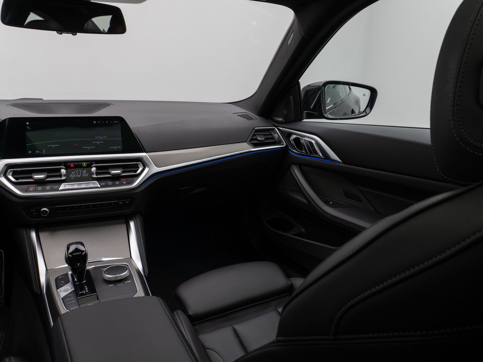 Fahrzeugabbildung BMW 420i Coupé M Sport Glasdach Kamera DAB H/K Komfo