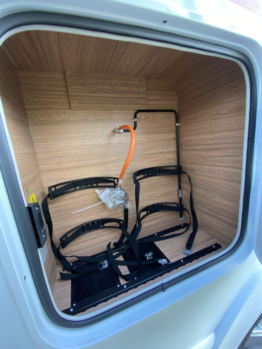 Fahrzeugabbildung Weinsberg CaraCompact MB EDITION PEPPER 640 MEG