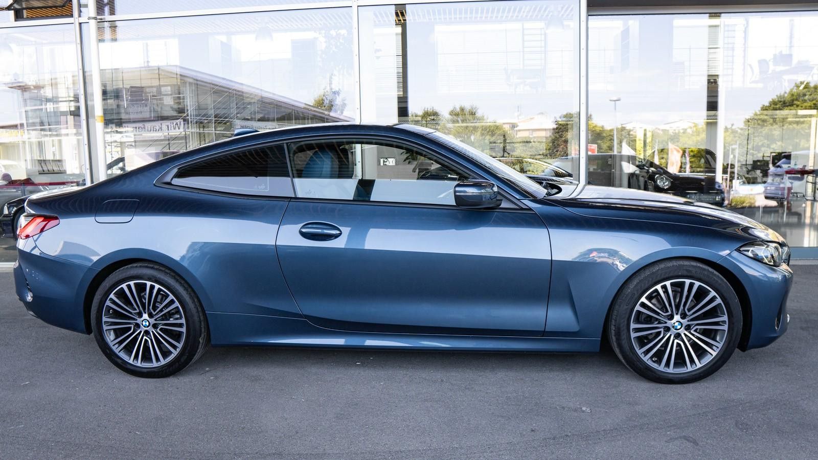 BMW 420 d XDRIVE *INDIVIDUAL*H&K*TOT*SPUR*LASER* imagem 3