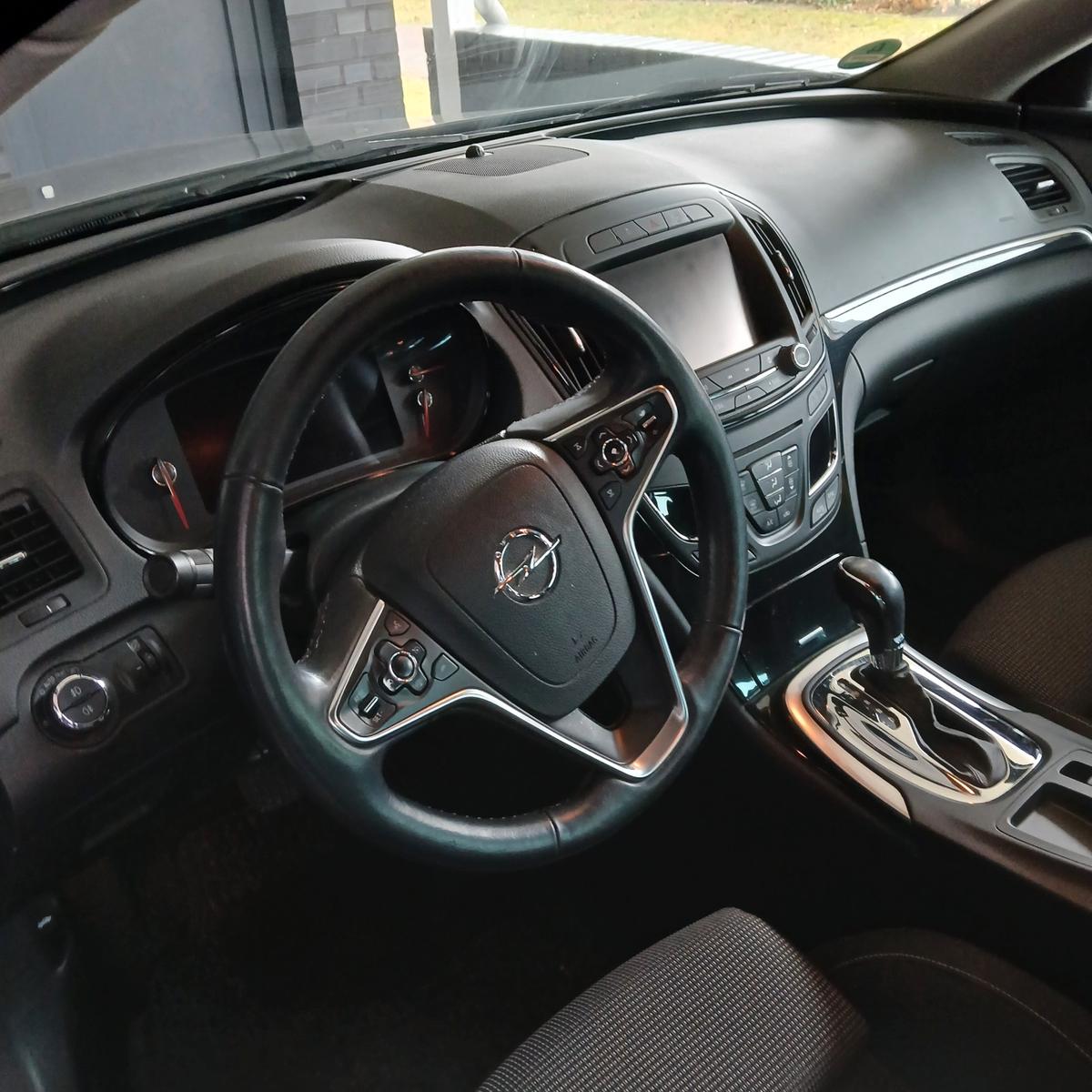 Opel Insignia 2014 — photo 9