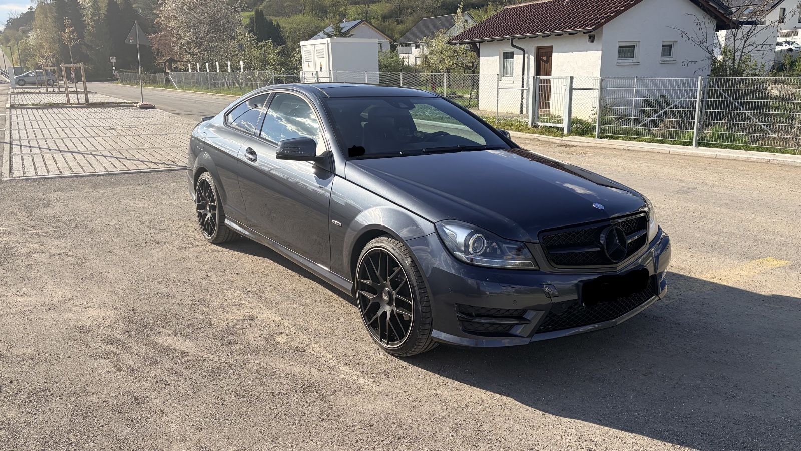 MERCEDES-BENZ Mercedes C180 Coupé Edition C AMG Line Pano Stan