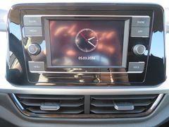 VW T-Roc 1.5 TSI Life LED 17'' Lane digital DAB Sih VW T-Roc 1.5 TSI Life LED 17'' Lane digital DAB Sih