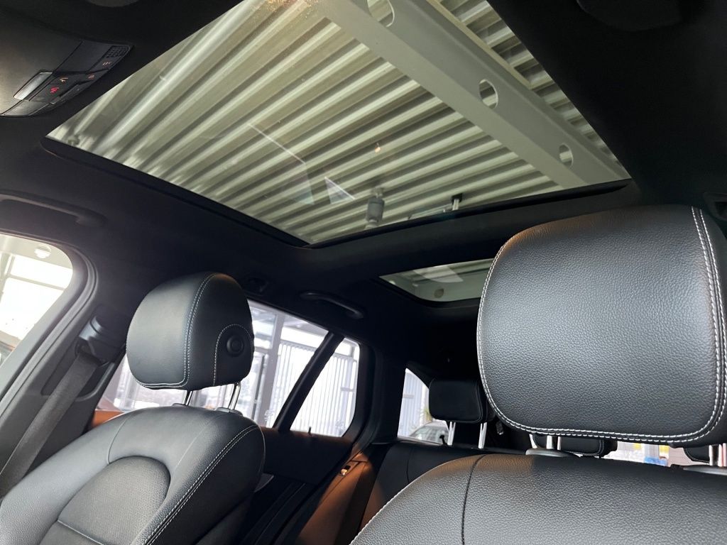 Fahrzeugabbildung Mercedes-Benz C 180 T AMG AHK Pano Totwi. LED SHZ Sport Navi