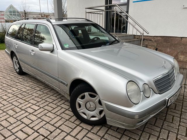 Mercedes-Benz E 220 CDI T CLASSIC°Klima°AHK°GSHD°SHZ°2Hd°