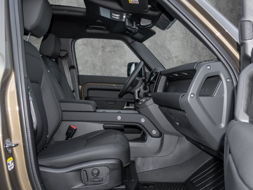 Land Rover Defender 110 D250 X-Dynamic SE foto 3