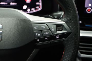 Fahrzeugverkauf 15 Seat Leon Sportstourer FR 1.5 DSG AHK LED Pano Navi