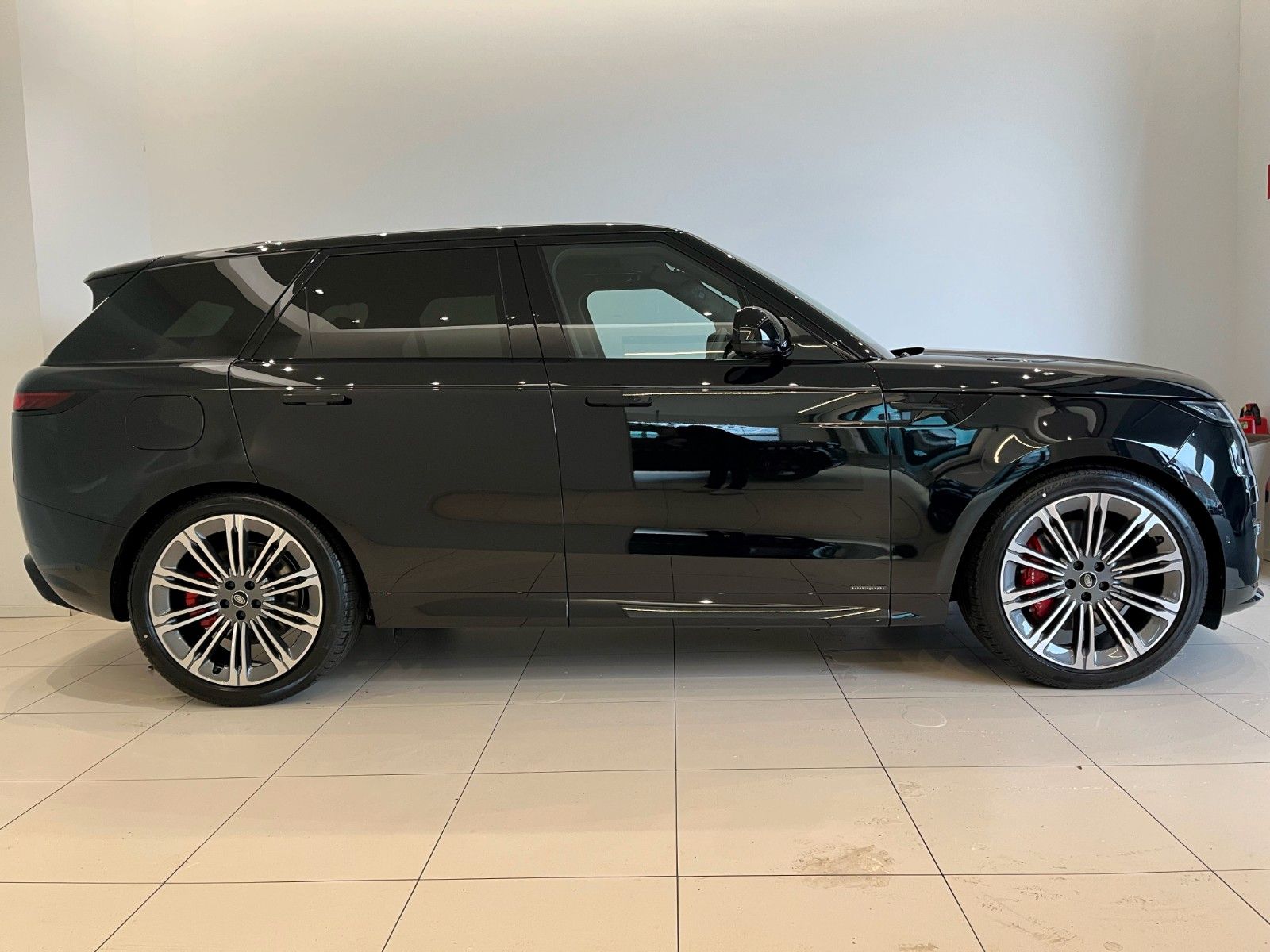 Fahrzeugabbildung Land Rover Range Rover Sport P530 Autobiography 23" Rad&AHK