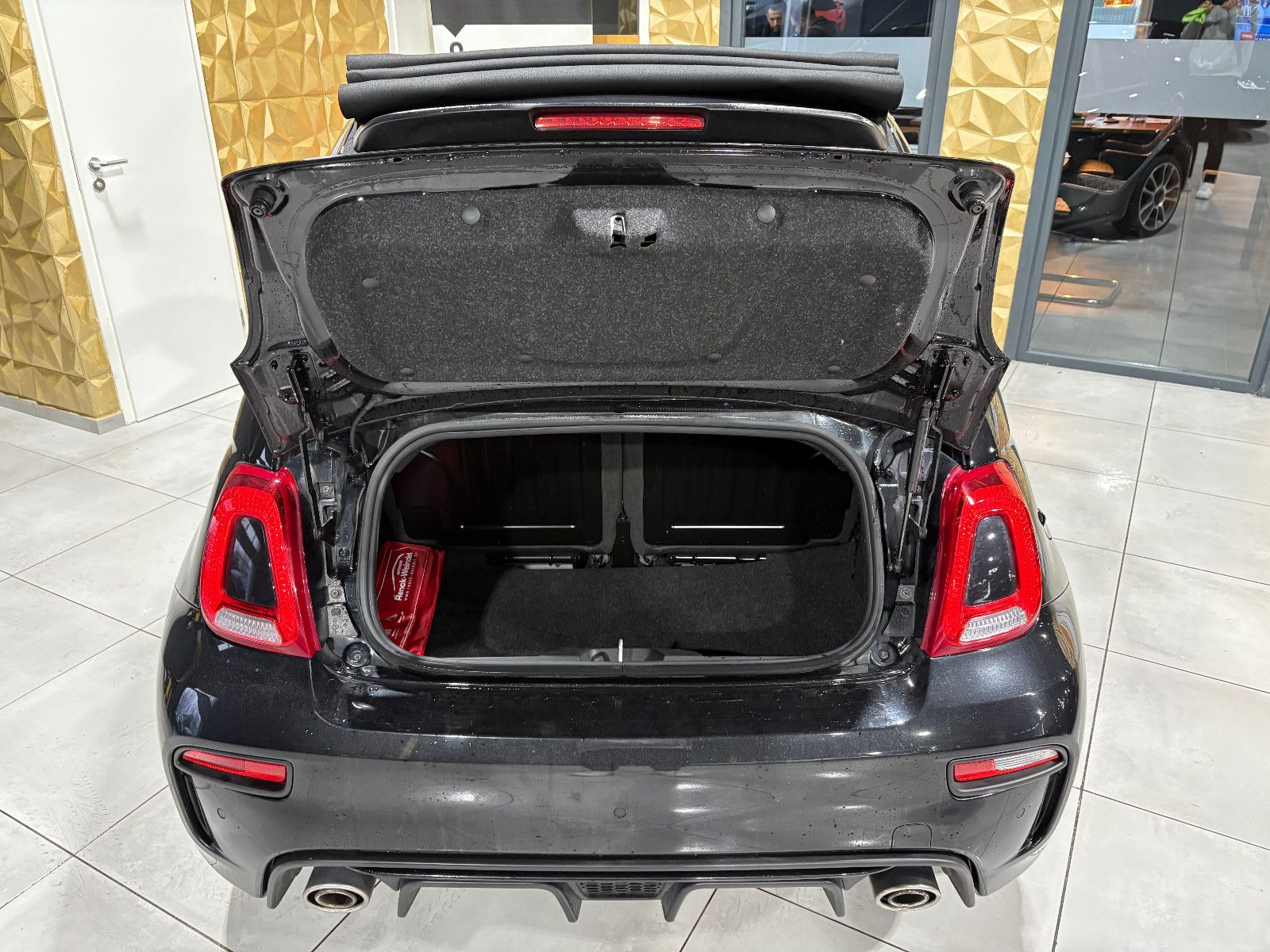 Fahrzeugabbildung Fiat ABARTH/595C/TURISMO/NAVI/APPLE-CAR/LED/PDC