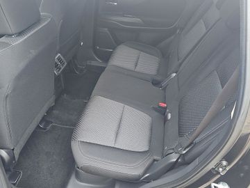 Mitsubishi Outlander - 12