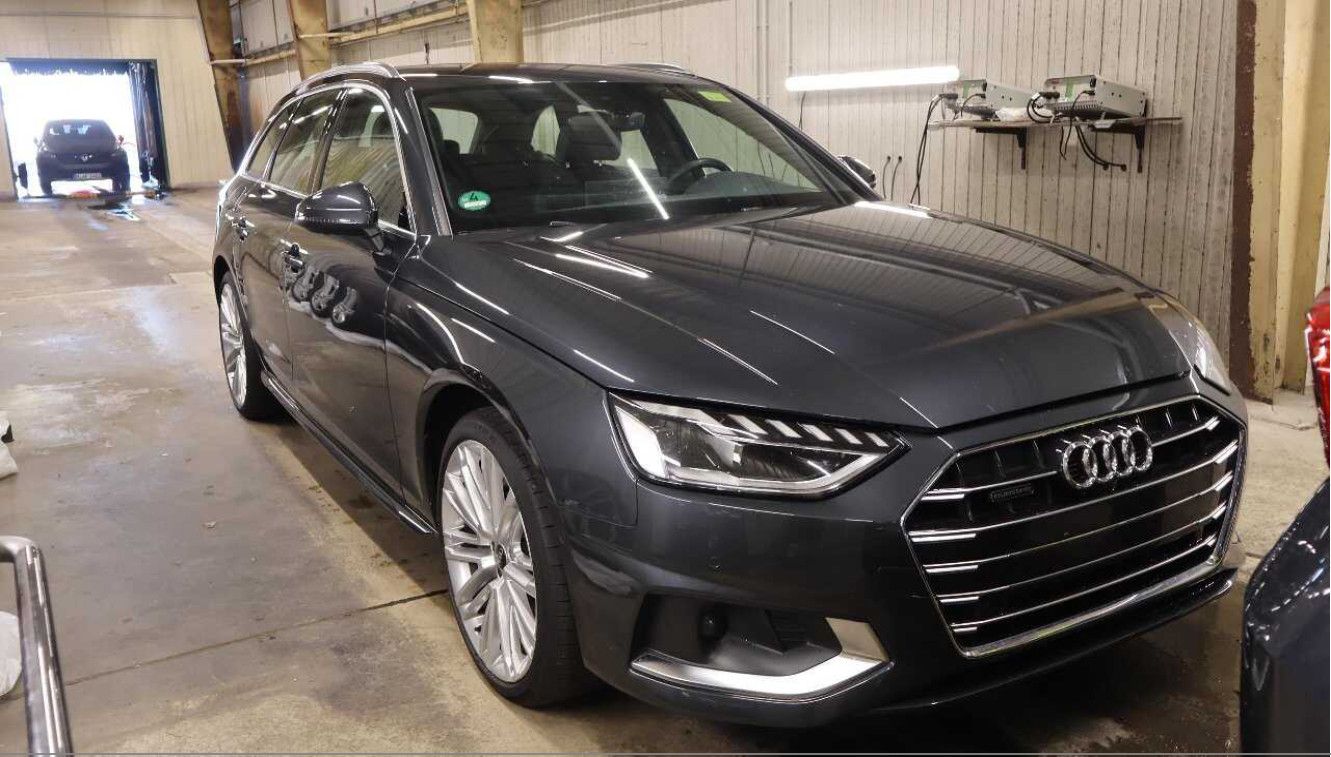 Fahrzeugabbildung Audi A4 40d Quatt AT7 S Line LED/NAVI/SHZ/B&O/19"LM