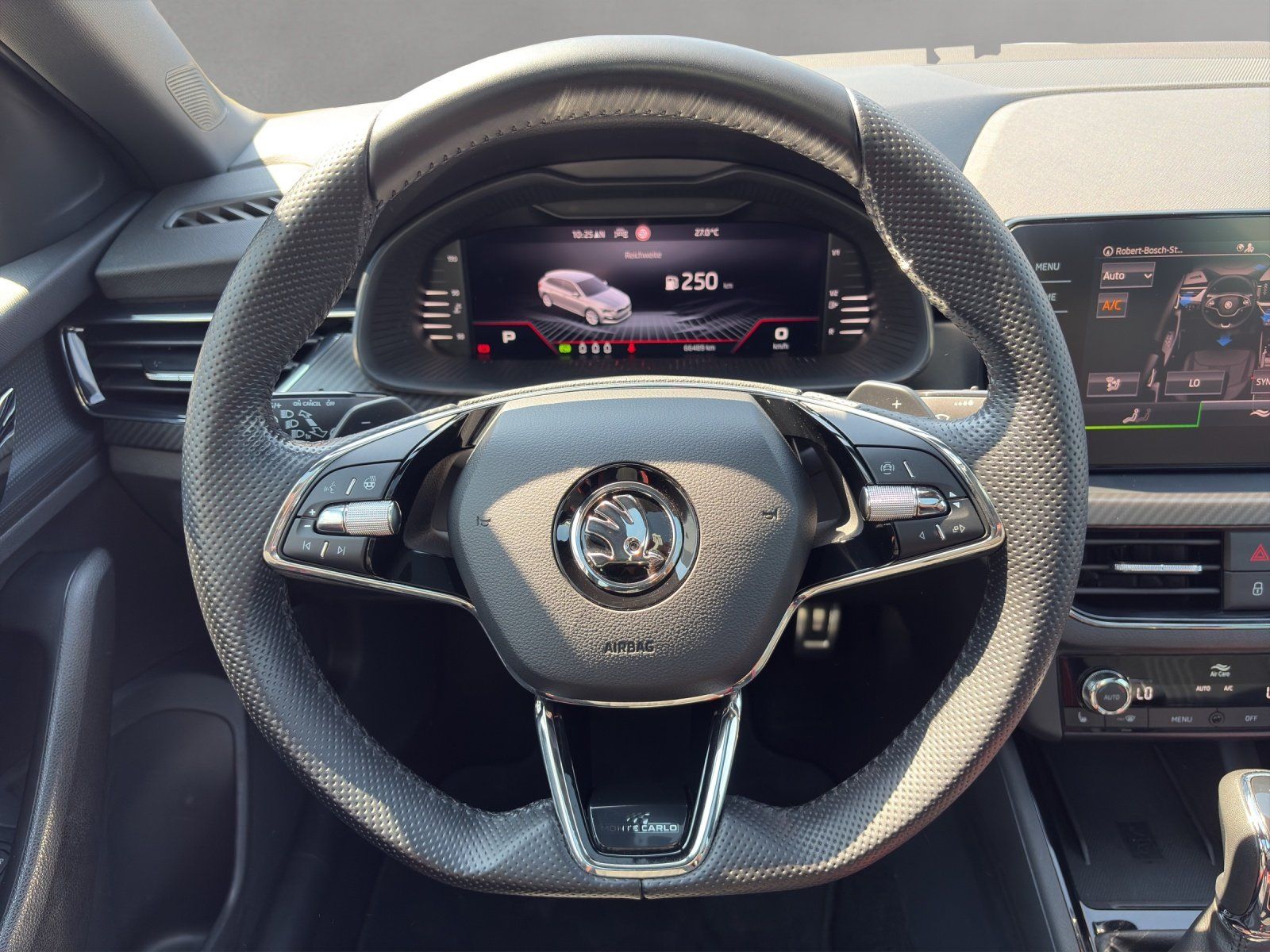 Fahrzeugabbildung SKODA Scala 1.5 TSI DSG Monte Carlo/KAMERA/PANO-DACH/