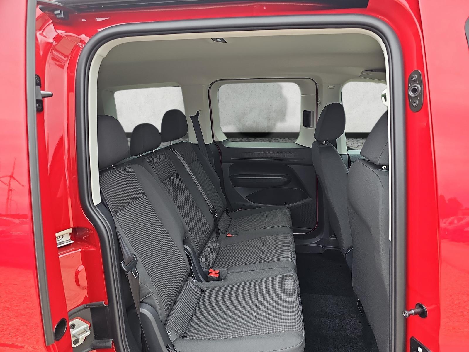 Volkswagen Caddy 1.5 TSI DSG ACC / Sitzhzg / PDChi / 5JGar