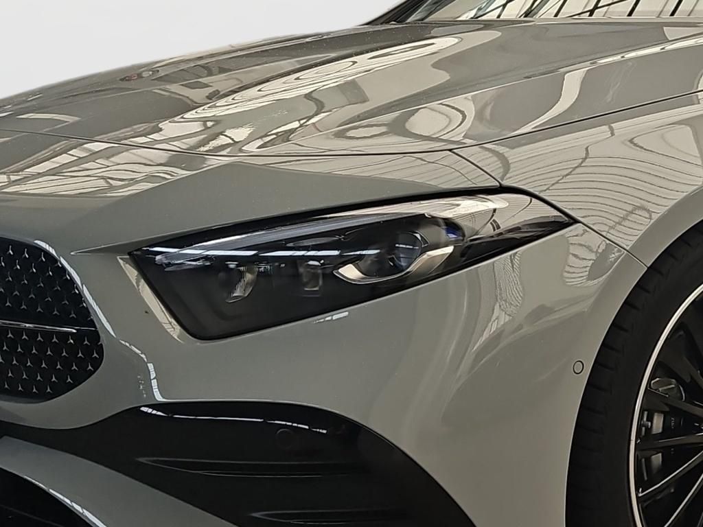 Fahrzeugabbildung Mercedes-Benz A 200 Limo ++SPECIAL-EDITION+AHK+KEYLESS+MULTI++