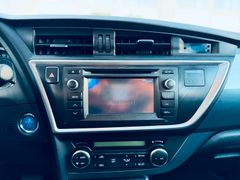TOYOTA Auris Hybrid*Automatik*Kamera*Sitzheizung*PDC*