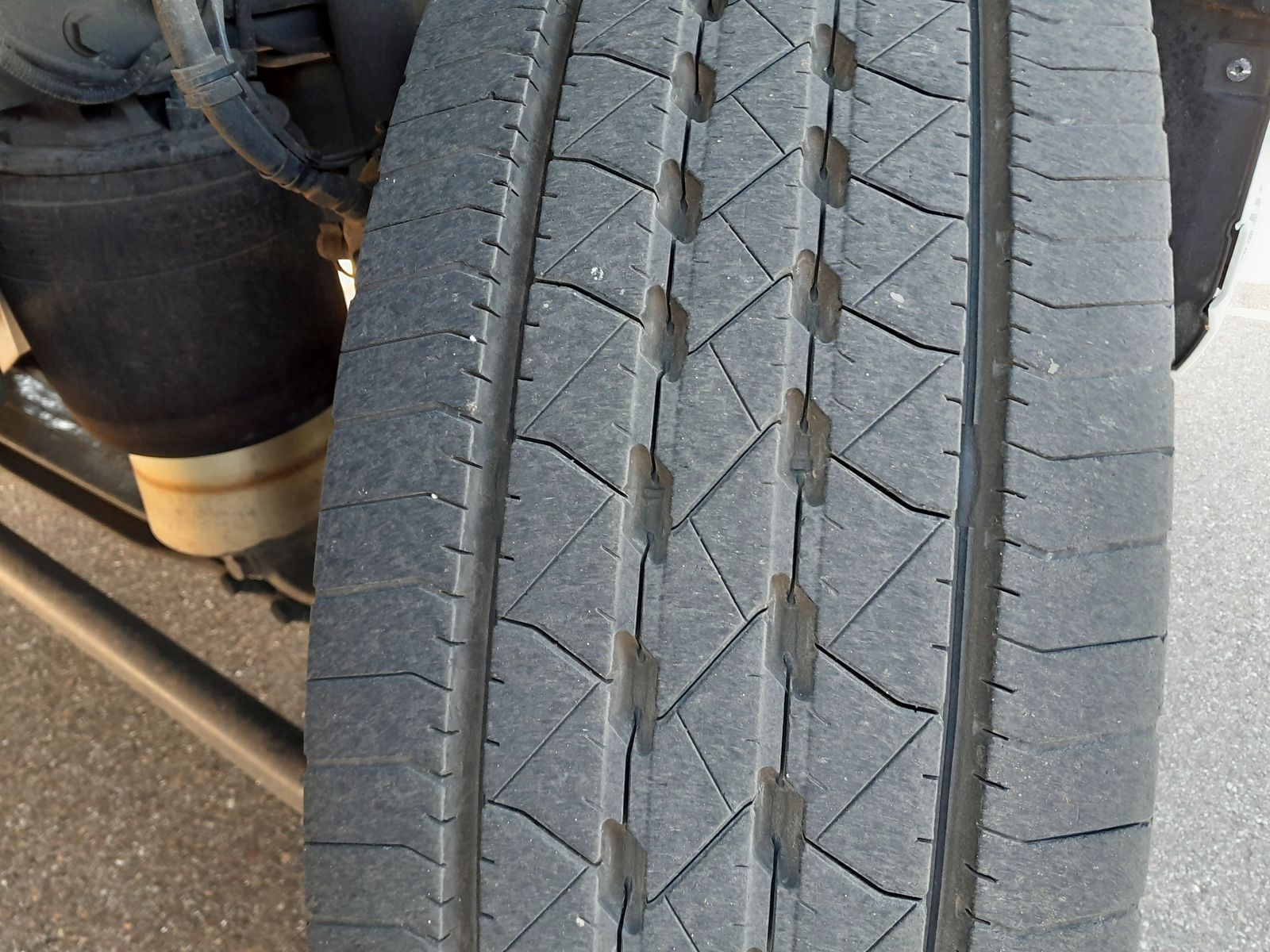 Fahrzeugabbildung DAF FA XD 370 zikun Swing-Board-Aufbau