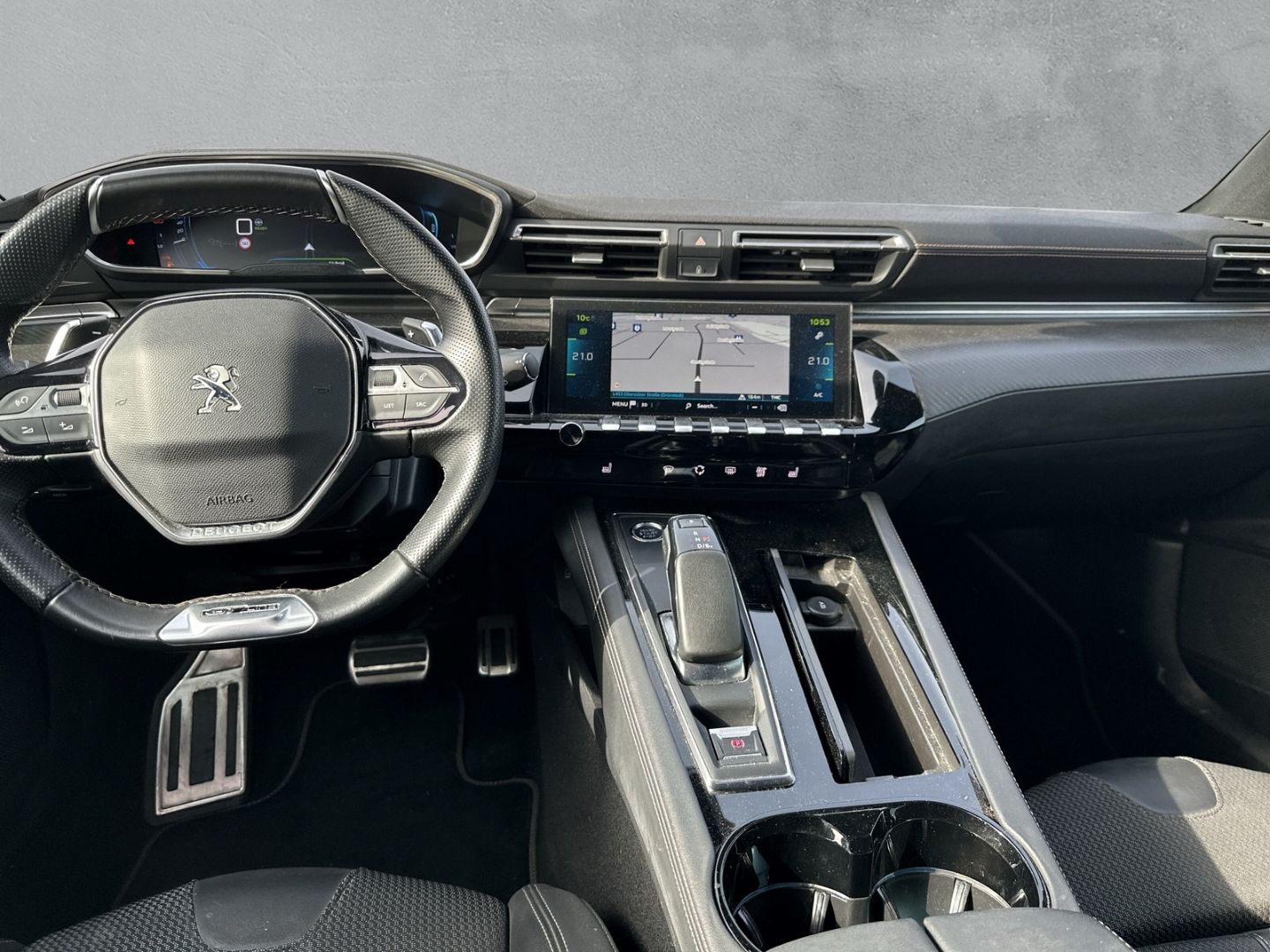 Fahrzeugabbildung Peugeot 508 SW Hybrid 225 Allure Sportpaket El. Panodach