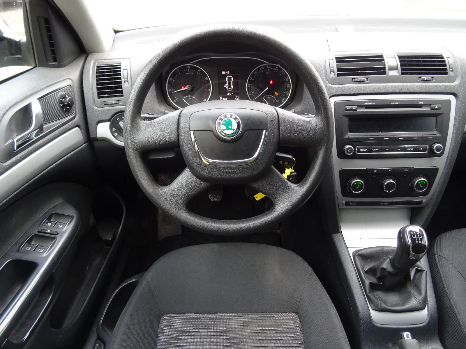 Skoda Octavia 2012 — photo 14