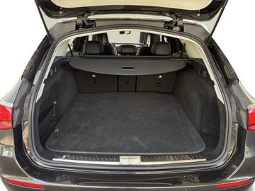 Mercedes E 220 - 11