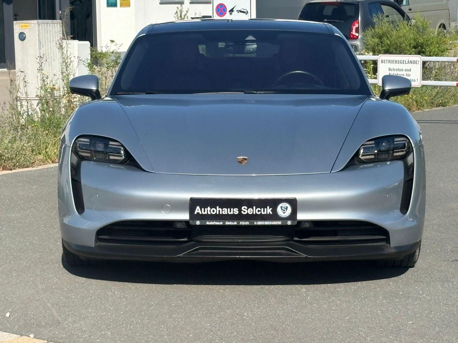 PORSCHE TAYCAN 408CH