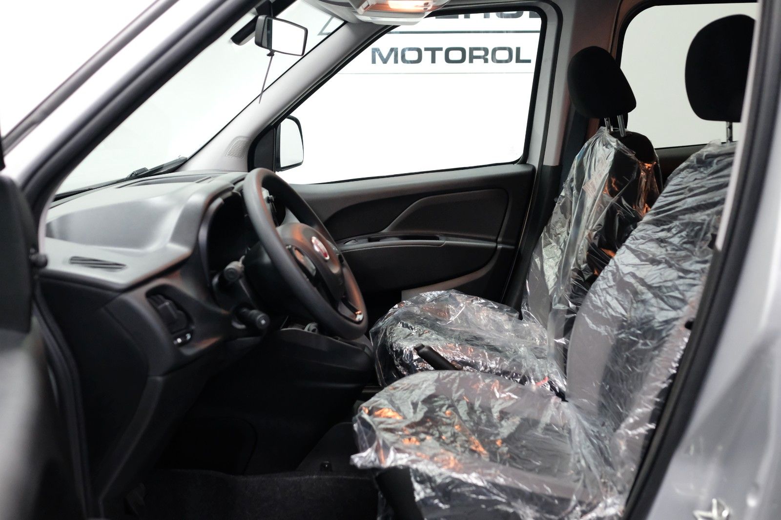 Fahrzeugabbildung Fiat Doblo Serie 2 Kombi L1H1 SX 1,6 Multijet 5-Sitze