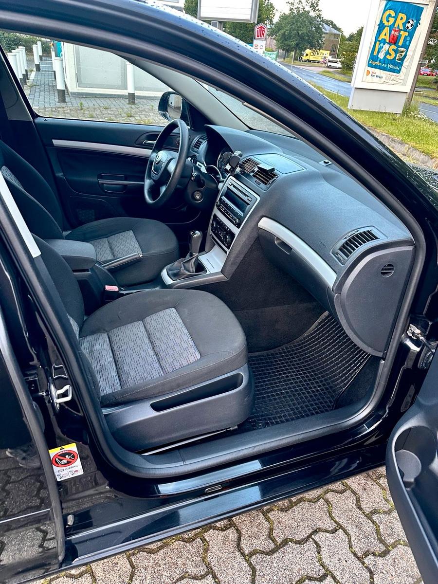 Skoda Octavia 2009 — photo 7
