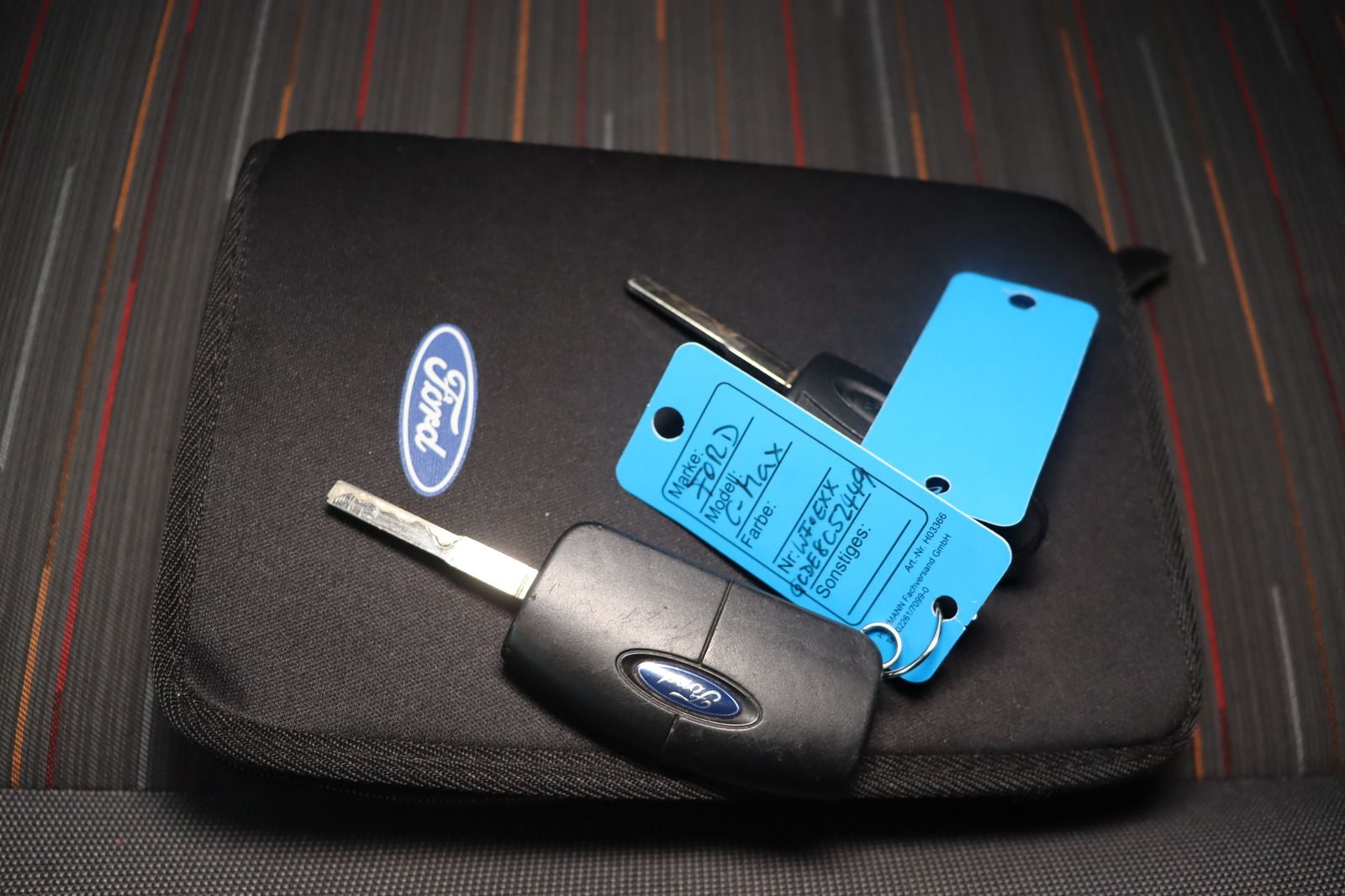 Fahrzeugabbildung Ford C-MAX 1.6 * Klima *
