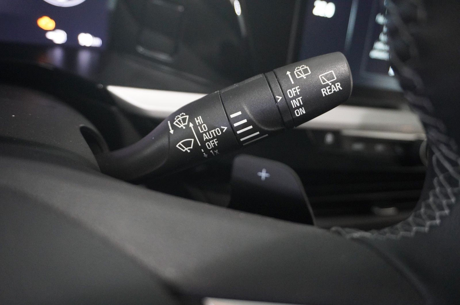 Fahrzeugabbildung Opel Grandland (X) 1.2T GS SPORT NAVI/LED/KAMERA/VIRT