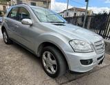 Mercedes-Benz MERCEDES-BENZ ML 280 CDI Chrome - silberne Mercedes-Benz ML 280