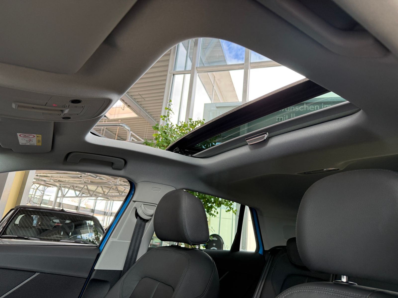 Fahrzeugabbildung Audi Q2 35 TFSI S line PANO B&O VIRTUAL LED