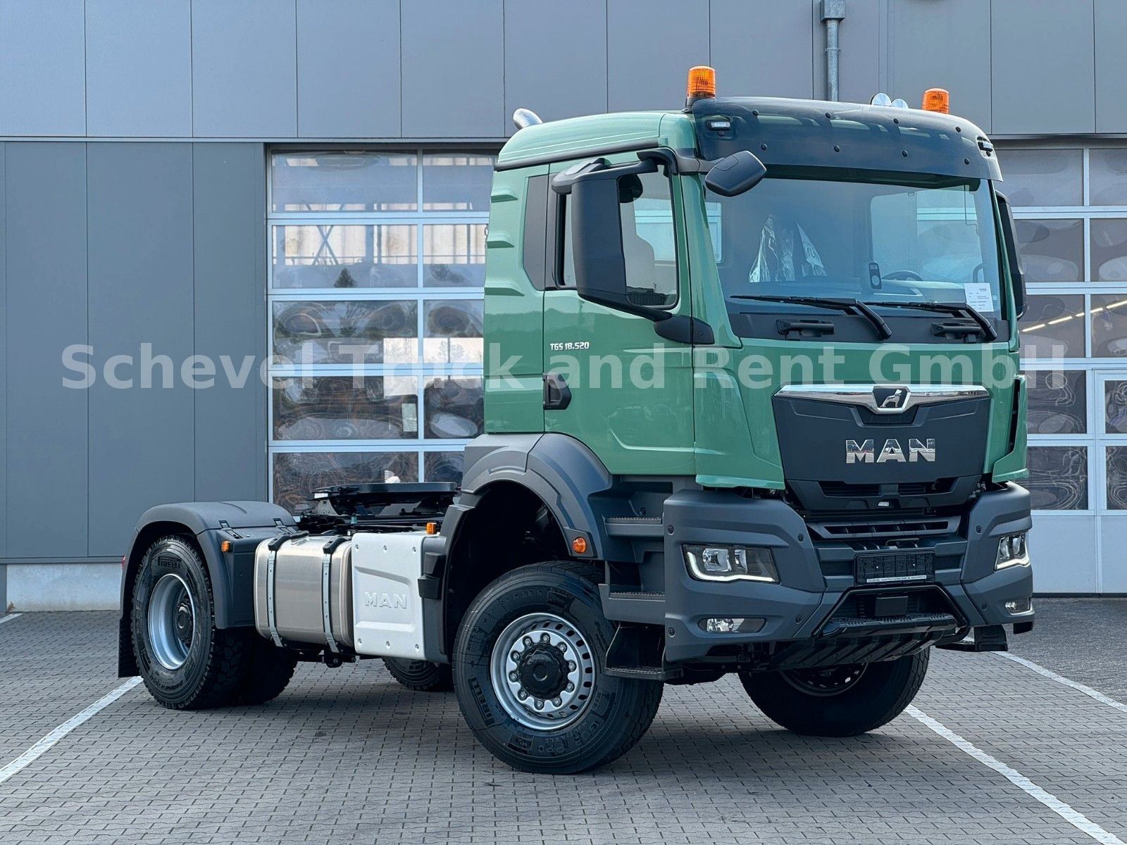 Fahrzeugabbildung MAN TGS 18.520 BL SA 4x4 mit Hydraulikvortbere* AhK