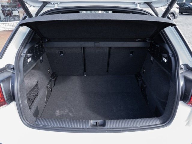 Q2 35 TFSI S line RFK+NAVI+MATRIX