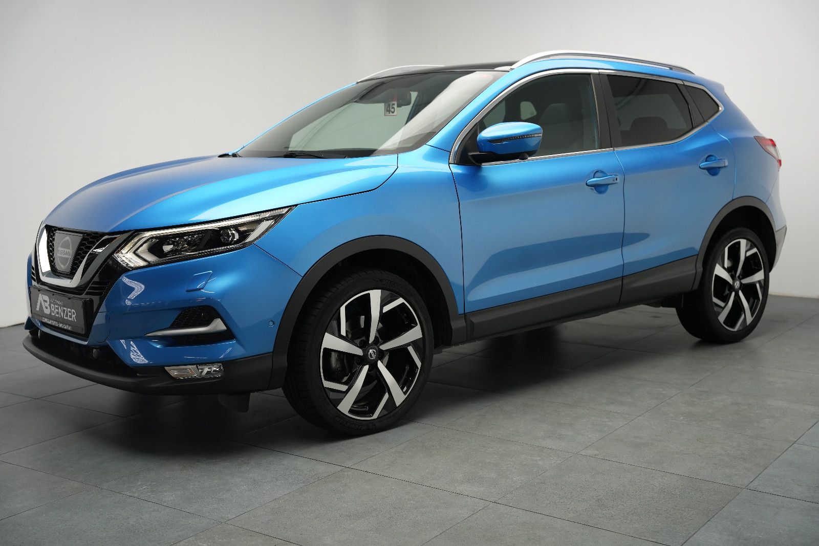 Fahrzeugabbildung Nissan Qashqai Tekna /GLASDACH/360°/MEMORY/NAVI