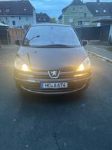 Peugeot 807 size 7 2.0 l - Peugeot 807: 2.2