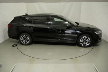 Skoda Superb Combi 2.0 TDI DSG Selection MATRIX AHZV