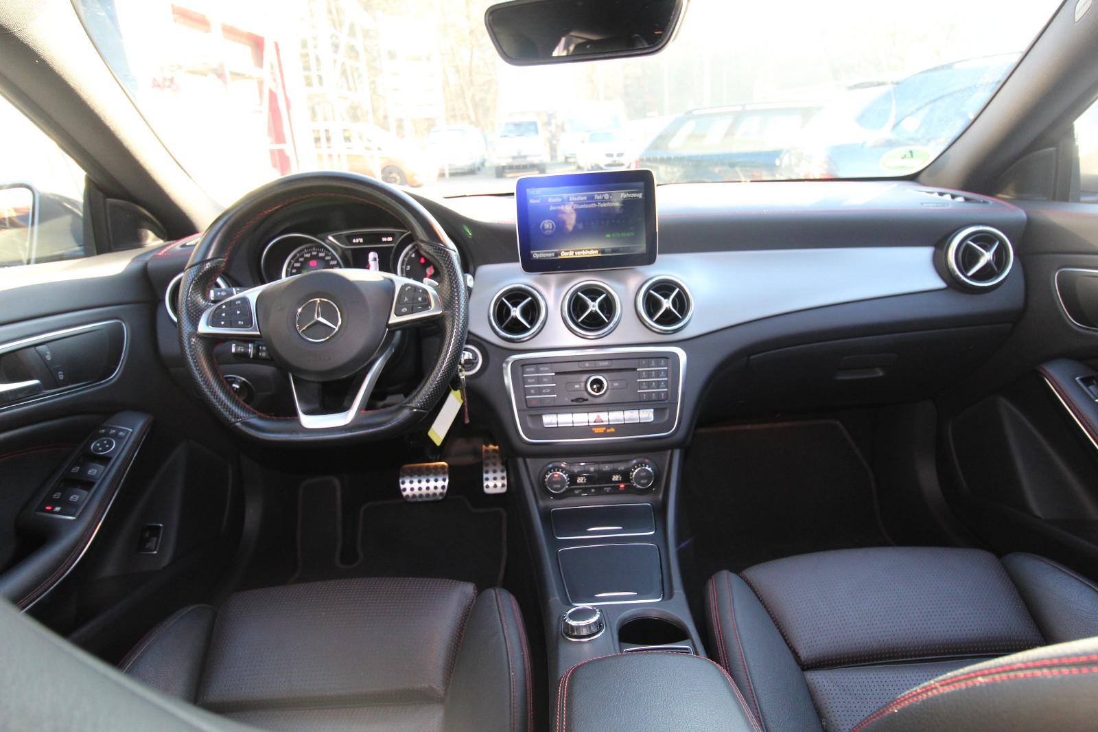 Mercedes-Benz CLA 250 Shooting Brake CLA 250 AMG Line