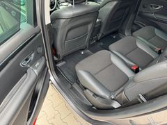 Fahrzeugabbildung Renault Espace V Intens NAVI*PANO*ASSIST*LED*KEYLESS*CAM