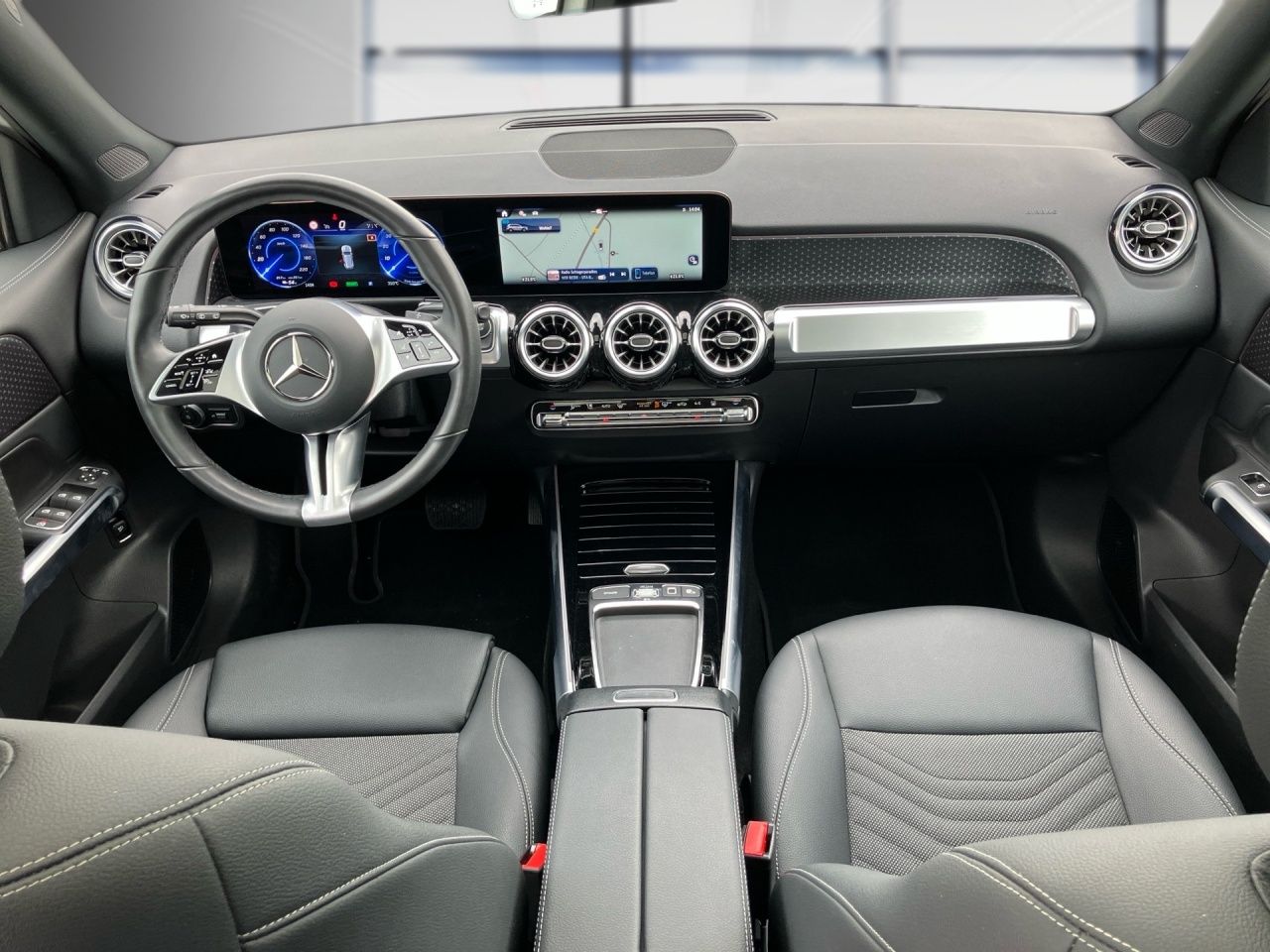 Fahrzeugabbildung Mercedes-Benz EQB 350 4M BONUS+AHK+PANO+LENKRADHEIZ+KAMERA+