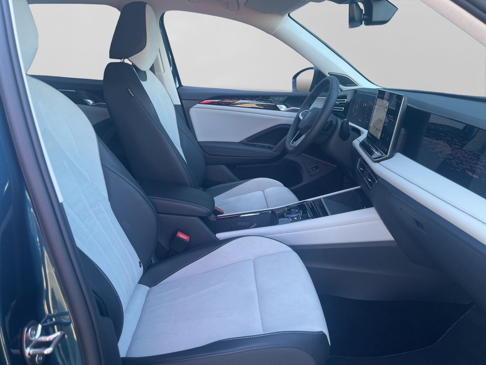 Volkswagen Tiguan 2.0 TDI DSG ELEGANCE AHK KAMERA NAVI HARM foto 4