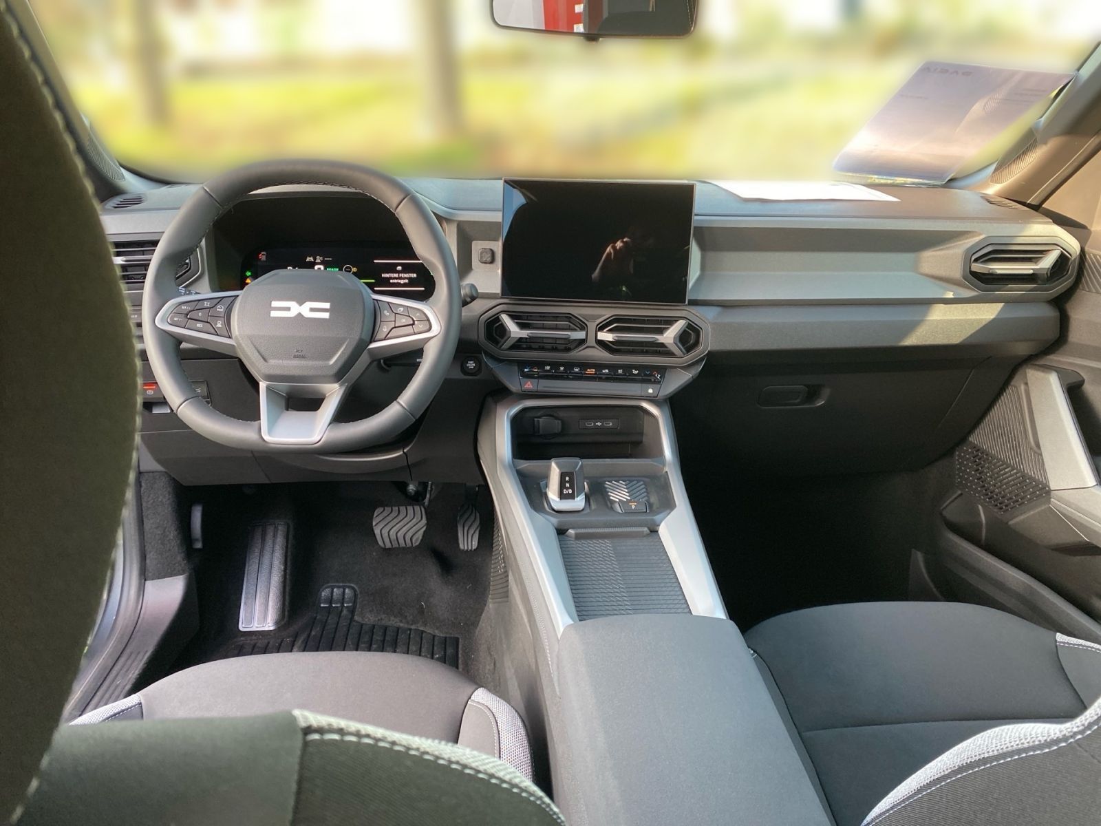 Fahrzeugabbildung Dacia Bigster 1.8 E-TECH Hybrid 155 Journey *Glasdach*