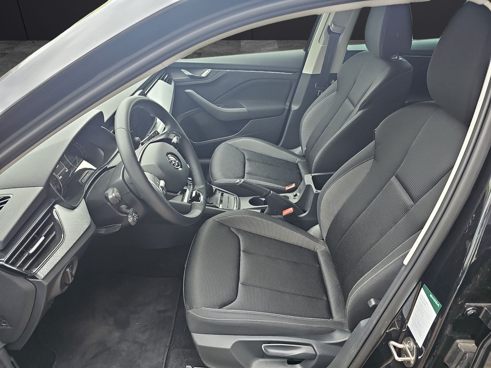 Fahrzeugabbildung SKODA Scala Tour 1.0 TSI ACC KAMERA LED