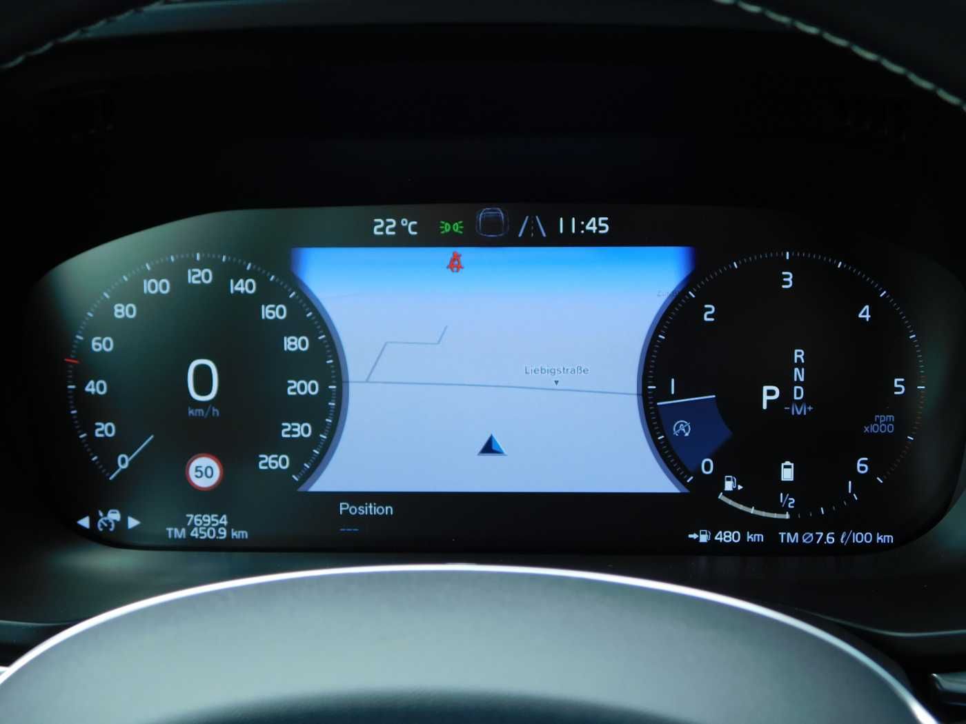 Fahrzeugabbildung Volvo XC60 Diesel B4 D AWD R-Design '21'-Zoll, AHK, PA